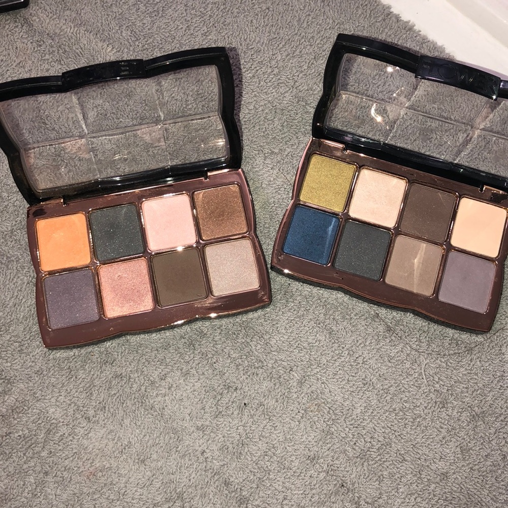 Eyeshadow palettes